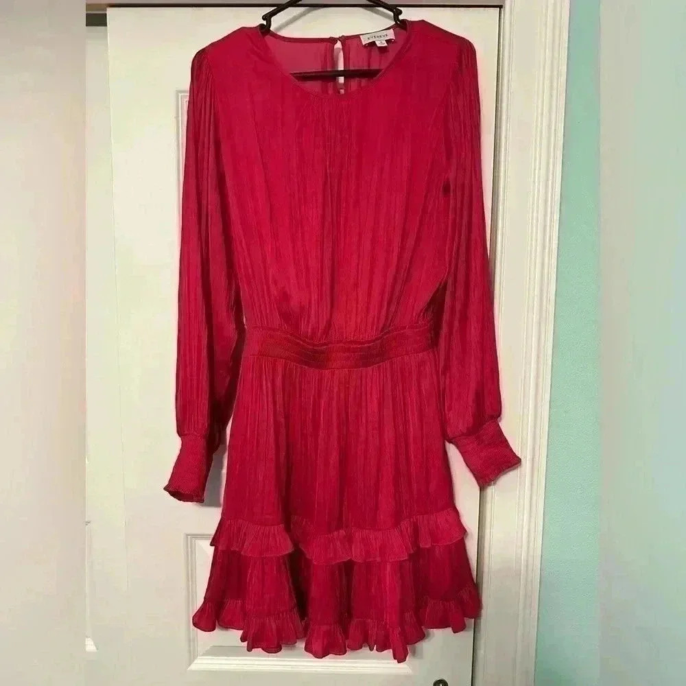 Evereve Hailey Hot Pink Fit & Flare Satin Mini Dress Size M Long Sleeve Tiered